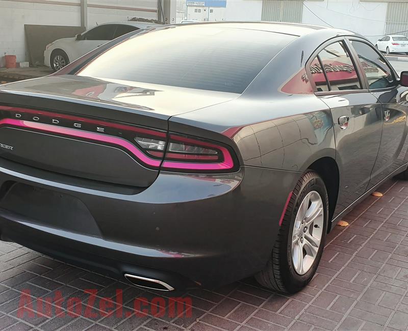 Dodge charger 2017 V6 low mileage 