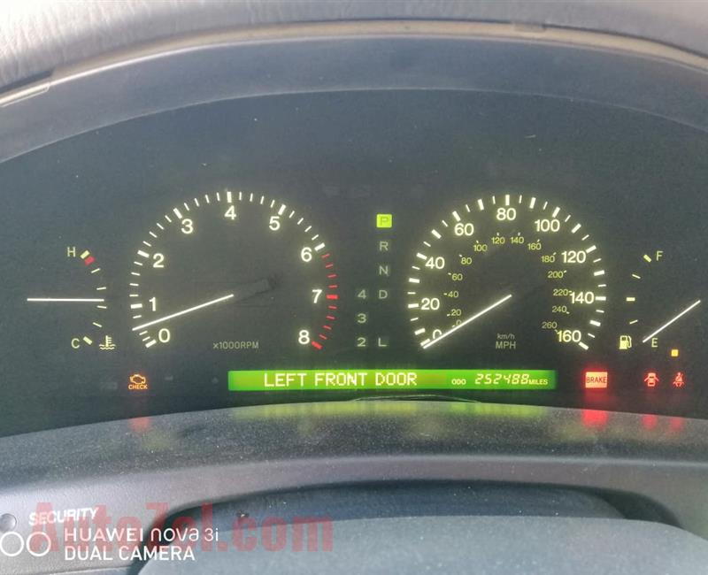 Lexus LS 400 model 1998