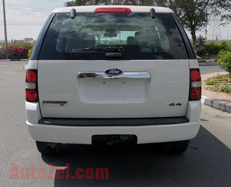 FORD EXPLORER 4x4 - GOOD CONDITION