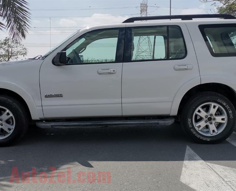 FORD EXPLORER 4x4 - GOOD CONDITION