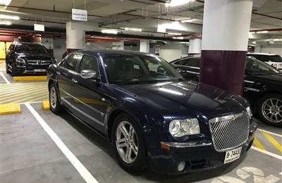 Chrysler 300C Top of the range V8-Good Condition