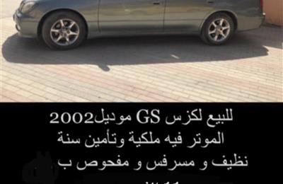 لكزس جي اس 2002