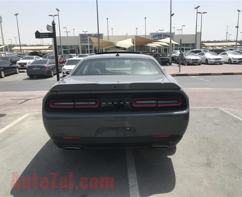 DODGE CHALLENGER 2017 