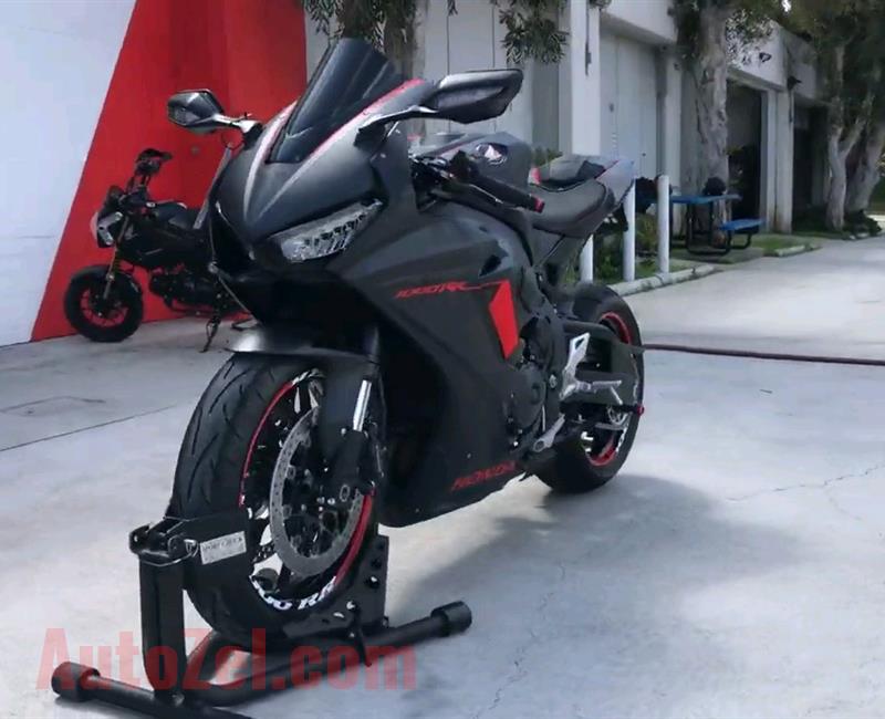 2016 Black Honda CBR 1000RR for sale, whats app +971588315058