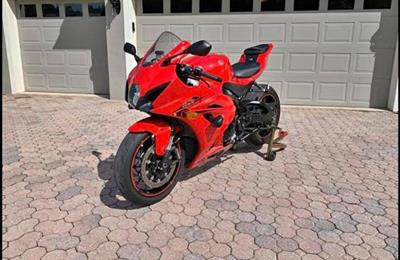 2017 Suzuki GSX 1000