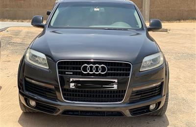 Audi Q7 s line v8 4.2