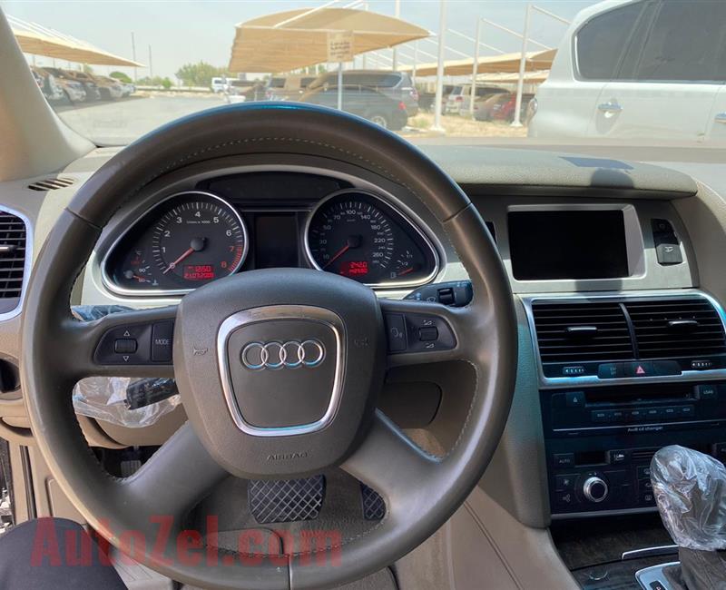 Audi Q7 s line v8 4.2