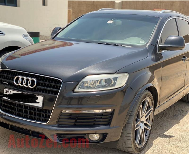 Audi Q7 s line v8 4.2