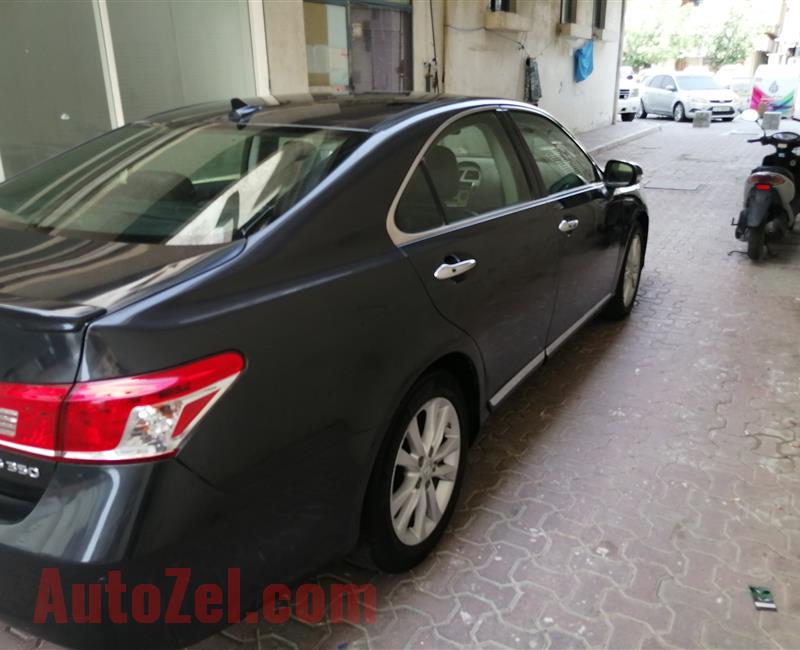 Lexus es 350 model 2011