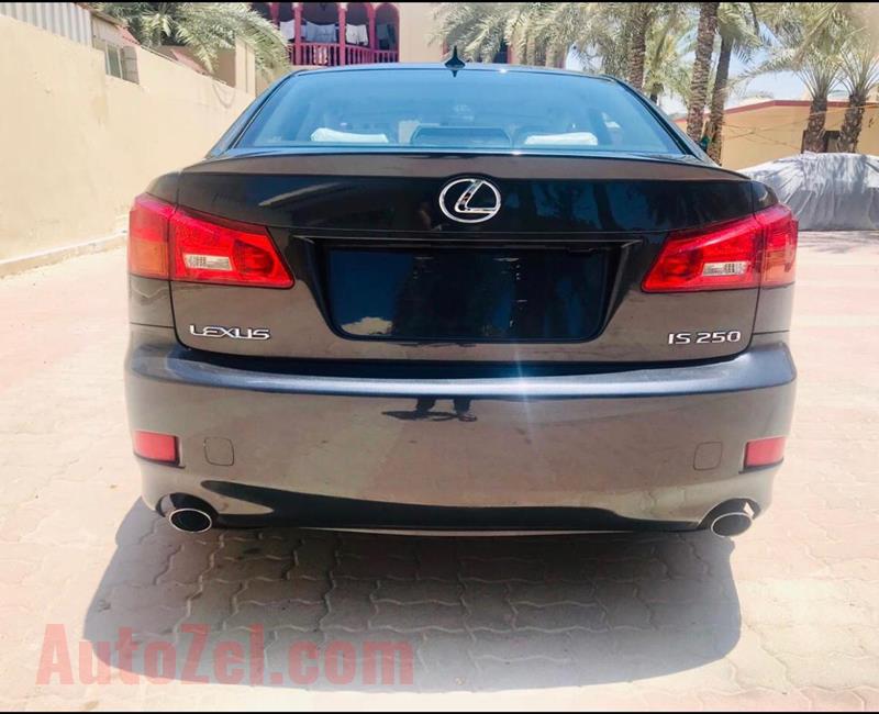 2009 Lexus IS 250 Available in Dubai