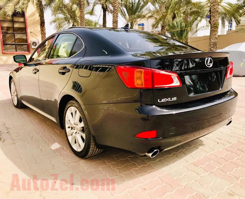 2009 Lexus IS 250 Available in Dubai