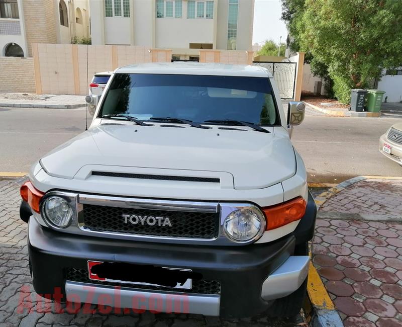 FJ CRUISER 2009 FULL OPTION