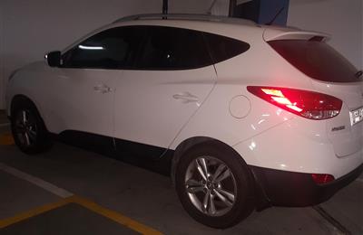 Low Mileage Hyundai Tucson 2014 AWD 2.0 L