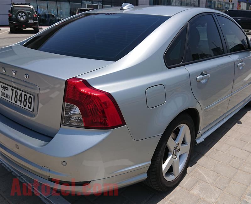 Volvo S 40 R-Design 2009 with great condition GCC 