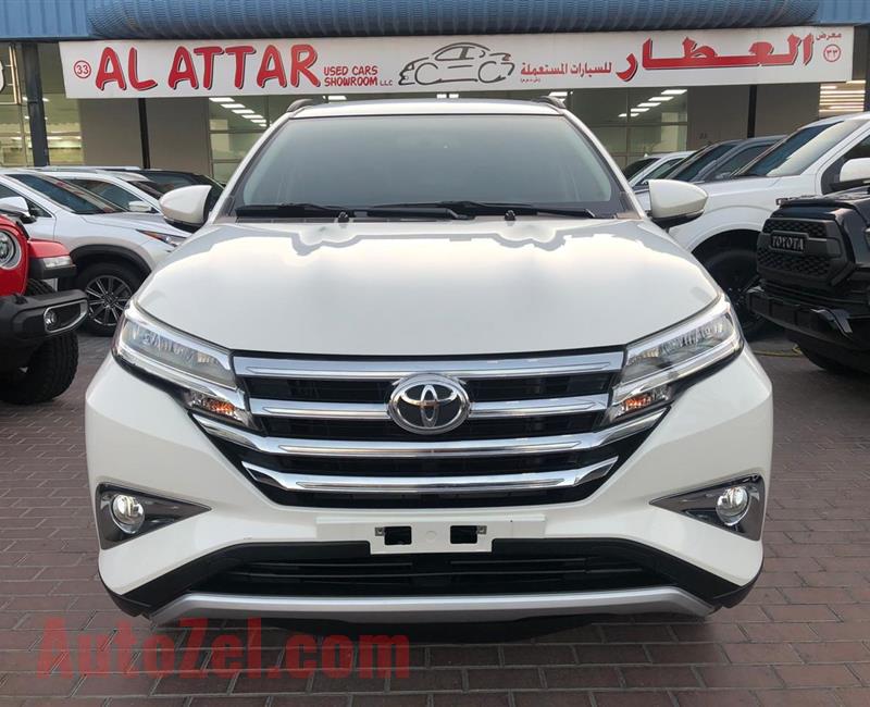 Toyota Rush 2019 1.5L - Seven Seater - Xenon Lights - Rear Camera - Keyless Start - Parking Sensors - Fogs Lights - Alloys Wheel - 