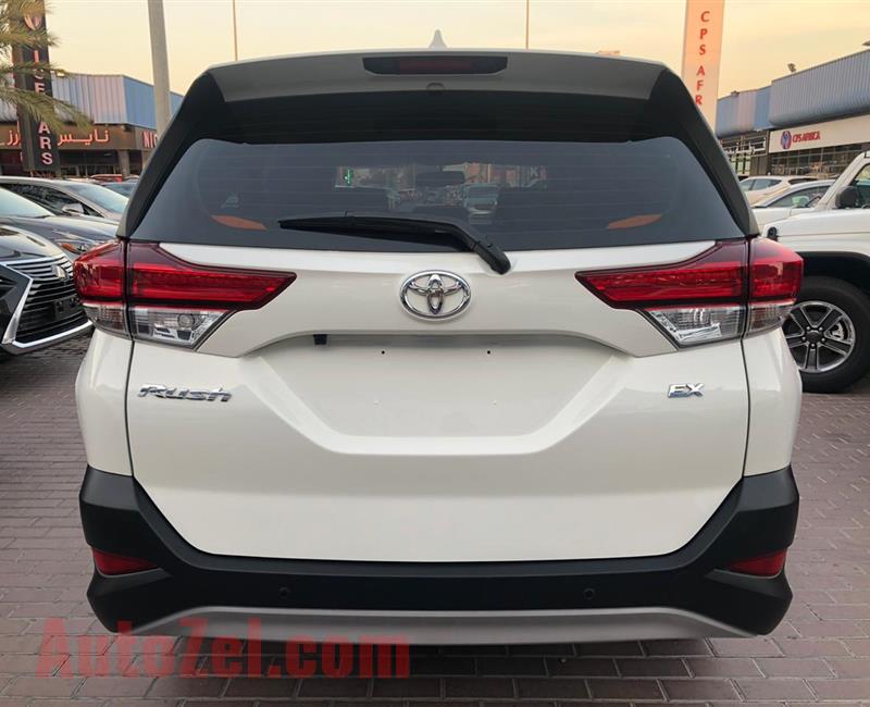 Toyota Rush 2019 1.5L - Seven Seater - Xenon Lights - Rear Camera - Keyless Start - Parking Sensors - Fogs Lights - Alloys Wheel - 