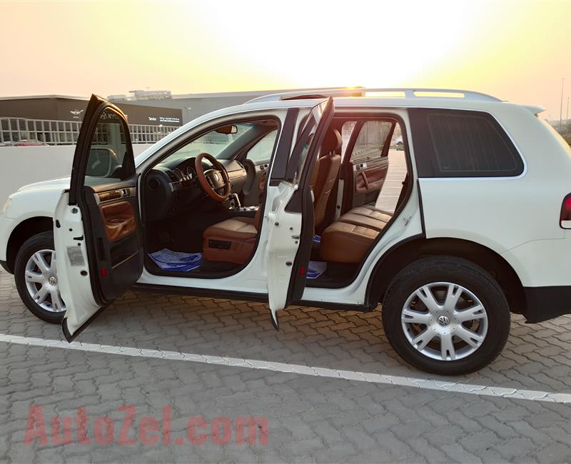 Volkswagen Touareg SUV 4X4 V6 3.6L Model 2010 Year Fully Options No1 GCC Very Neat&Super Clean Car