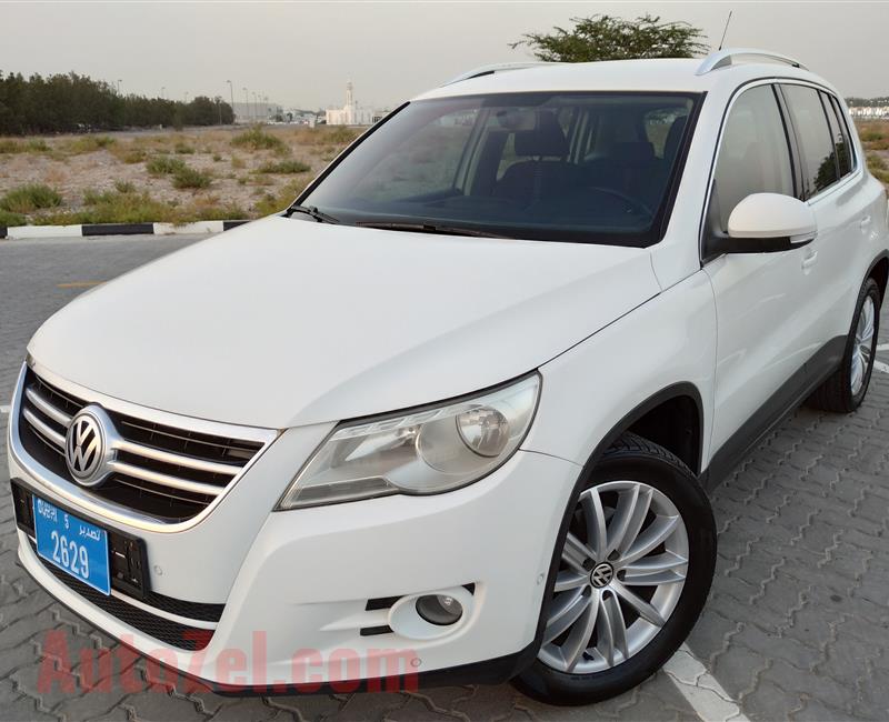 Volkswagen Tiguan Tsi Turbo V4 2.0L Model 2010 Year Fully Automatic Mid Options No2 GCC Specs Super Clean Car