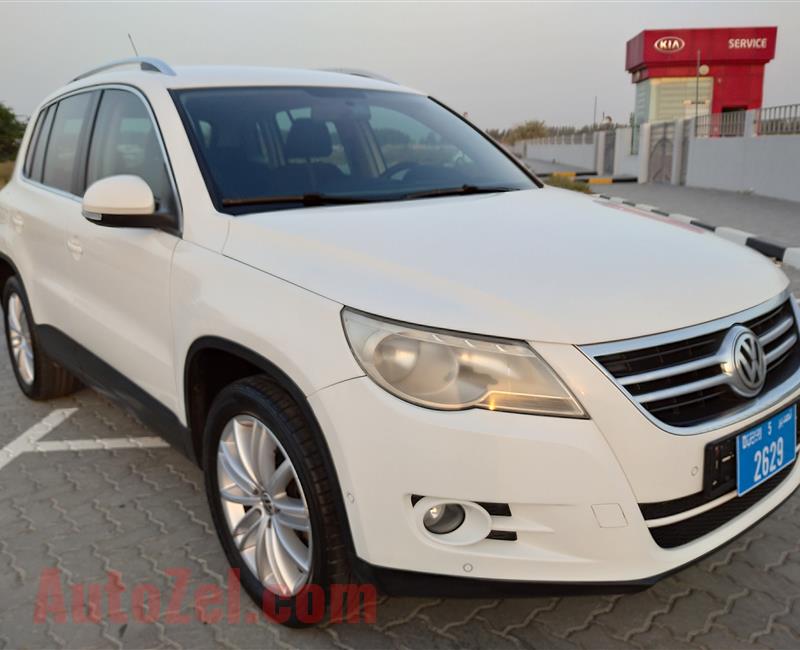 Volkswagen Tiguan Tsi Turbo V4 2.0L Model 2010 Year Fully Automatic Mid Options No2 GCC Specs Super Clean Car