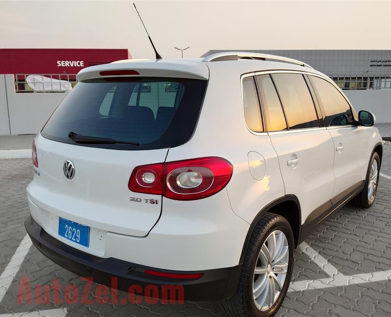 Volkswagen Tiguan Tsi Turbo V4 2.0L Model 2010 Year Fully Automatic Mid Options No2 GCC Specs Super Clean Car