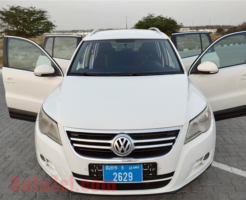 Volkswagen Tiguan Tsi Turbo V4 2.0L Model 2010 Year Fully Automatic Mid Options No2 GCC Specs Super Clean Car