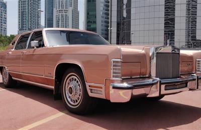 LINCOLN CONTINANTAL 1979 TOWN CAR