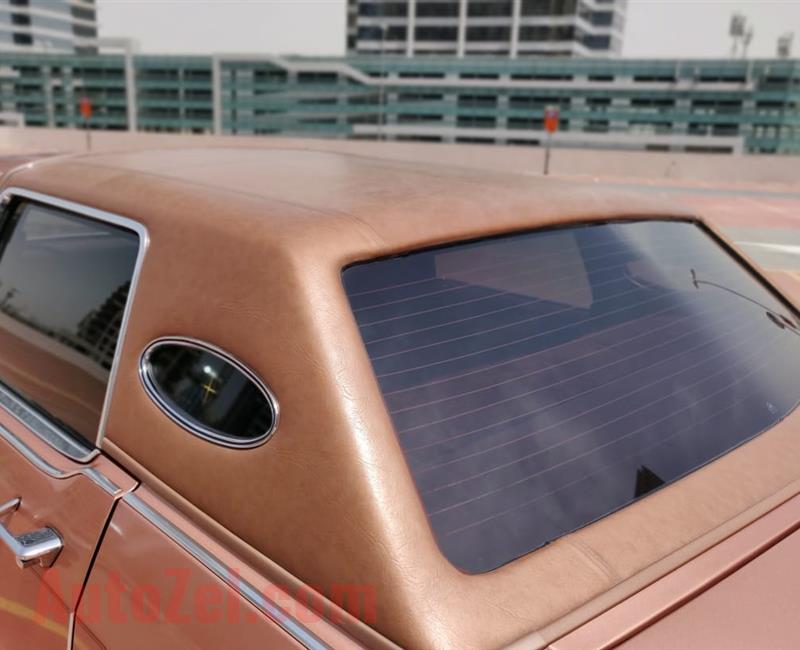 LINCOLN CONTINANTAL 1979 TOWN CAR