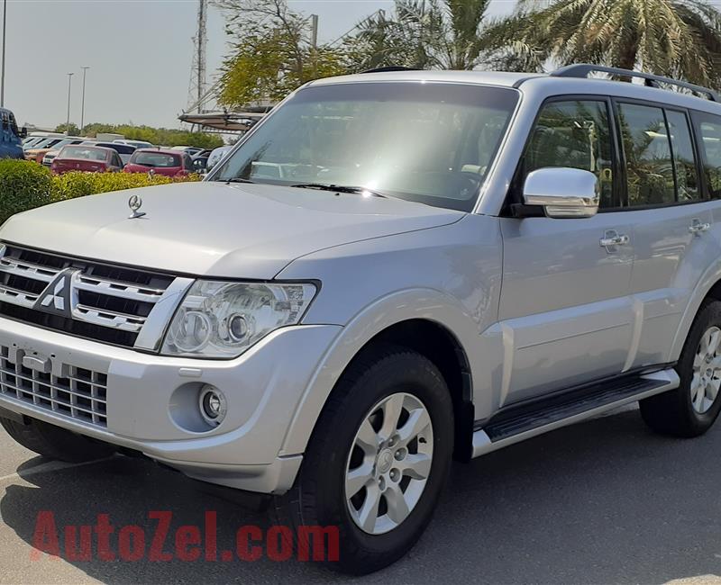 Top mitsubishi pajero 2013 gcc 3.5 excellent condition 