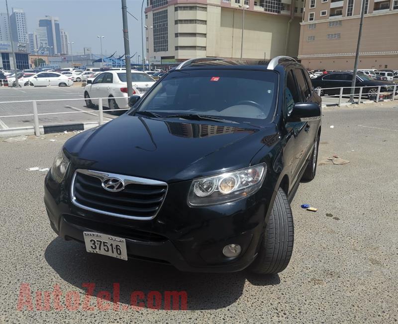 Hyundai Santa Fe 2012 in a perfect condition for sale