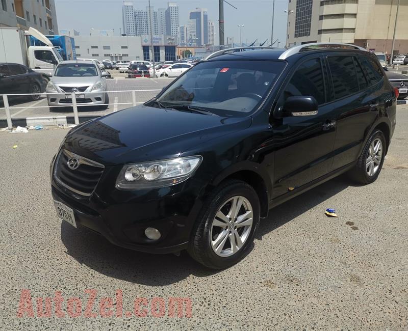 Hyundai Santa Fe 2012 in a perfect condition for sale