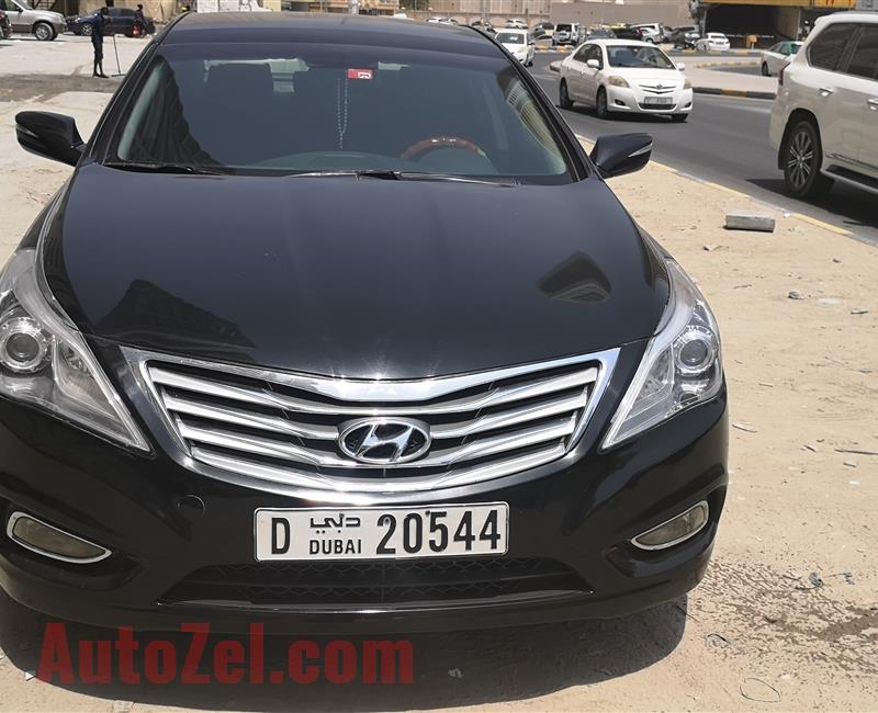 Hyundai azera 2012 fully loaded immaculate condition 