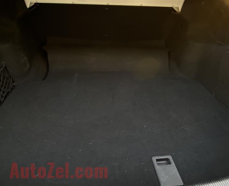 1,127 Monthly / Mercedes C250 2012 BlueEFFICIENCY agency condition