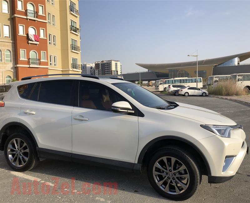 TOYOTA RAV4 2018 4WD excellent condition