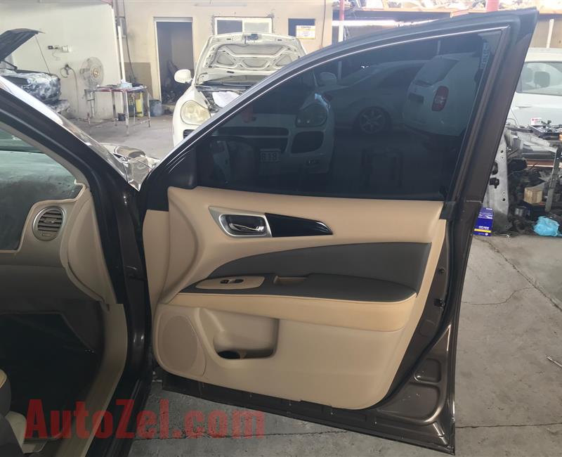 Nissan Pathfinder 2015 in Excellent Condition