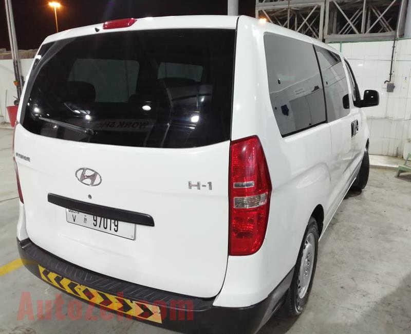 Hyundai H1, 12 Seater Passenger VAN