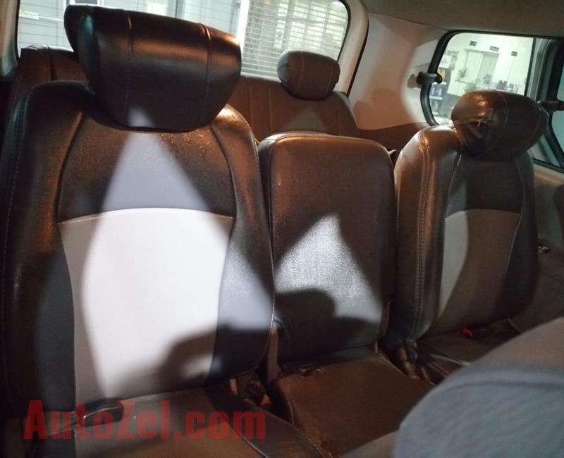 Hyundai H1, 12 Seater Passenger VAN