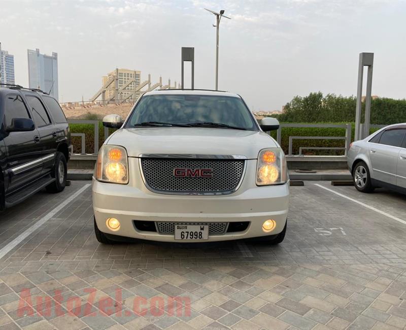 GMC YUKON DENALI