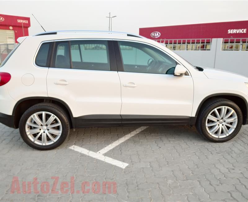 Volkswagen Tiguan Tsi Turbo V4 2.0L Model 2010 Year Fully Automatic Mid Options No2 GCC Specs Super Clean Car