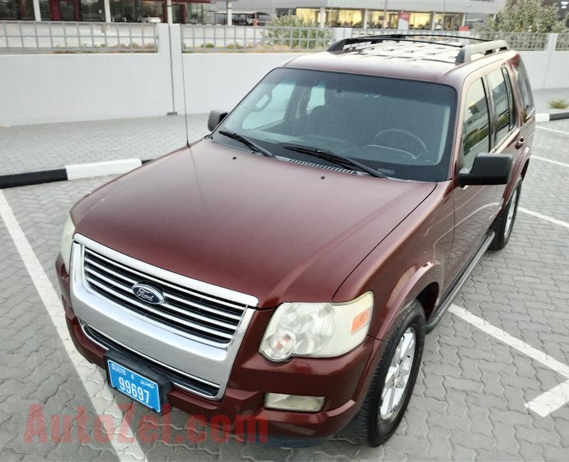 Ford Explorer XLT SUV 4X4 V6 4.0L Model 2009 Year Fully Automatic Mid Options No2 GCC Specs Very Clean Car