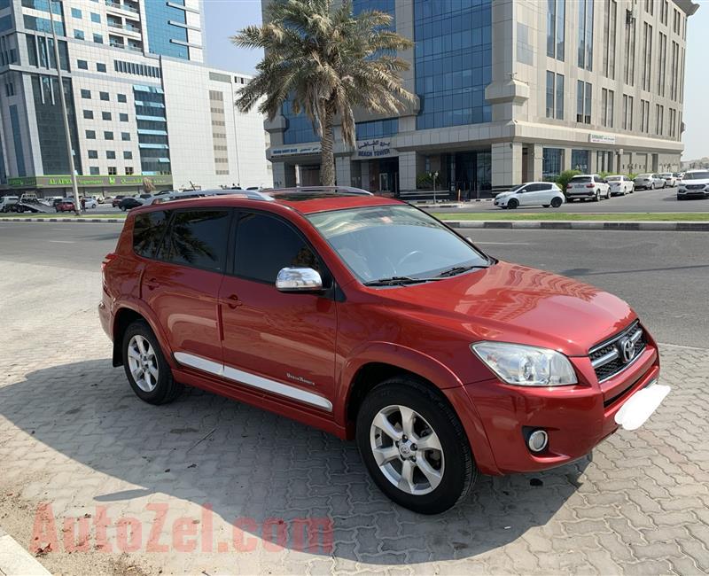 Toyota RAV4 2012 full option red  