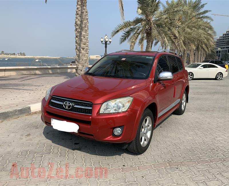 Toyota RAV4 2012 full option red  