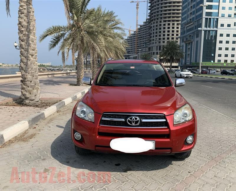 Toyota RAV4 2012 full option red  