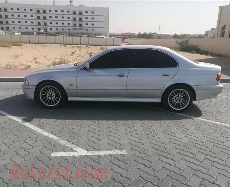 بي ام  525 I  2001