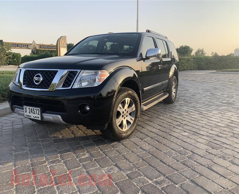 For sale Nissan Pathfinder LE model 2010 in perfect condition 