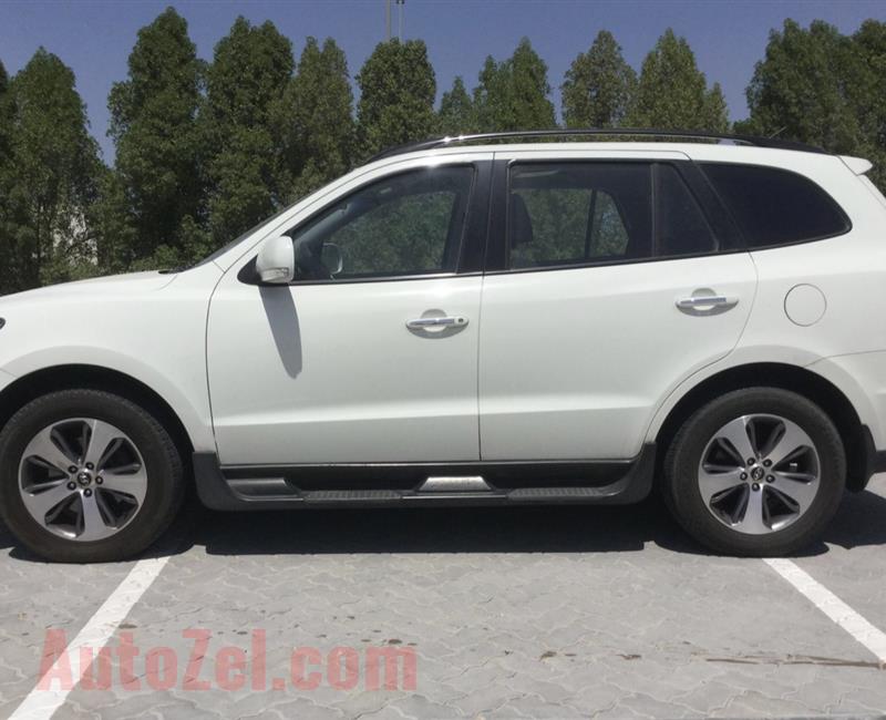 Hyundai SantaFe 4wd 2012 Model! GCC Specs EXCELLENT running Condition!! * ORIGINAL PAINT *