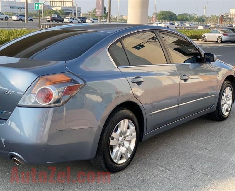 Nissan Altima 2012 GCC Specs for quick sale