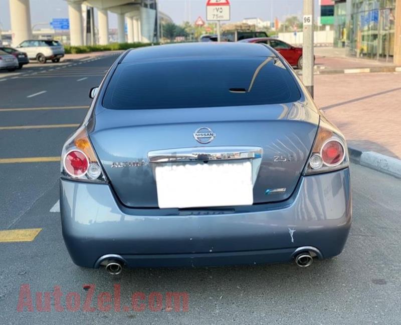 Nissan Altima 2012 GCC Specs for quick sale