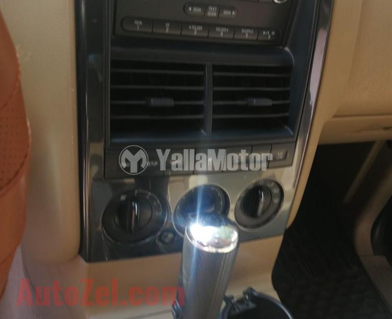 Ford Explorer XLT 2008 4.0L Sport Trac V6 AWD 2nd Option