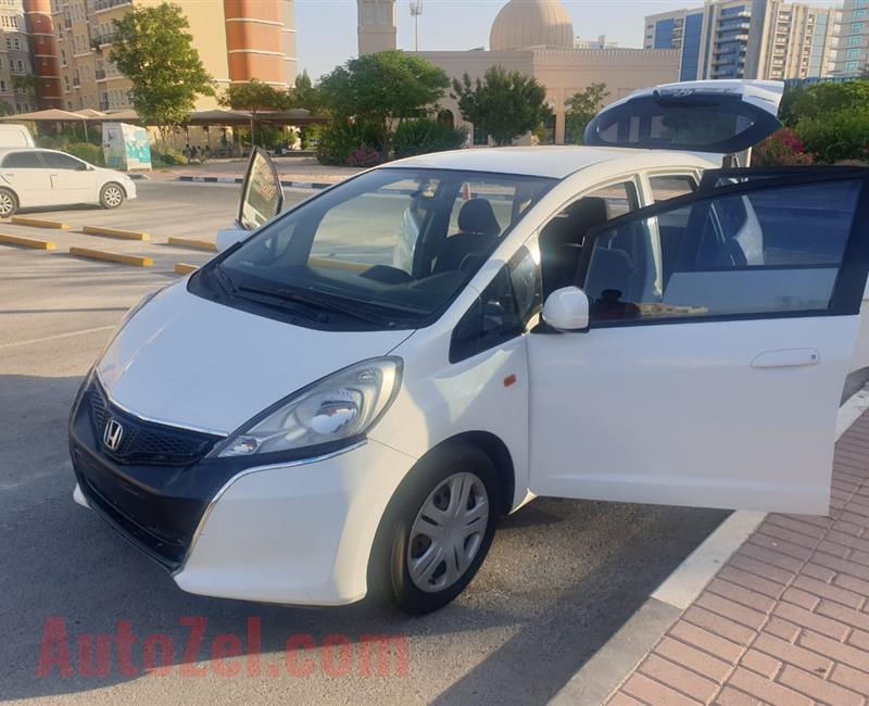 HONDA JAZZ 2013 GCC SPECS FOR SALE 