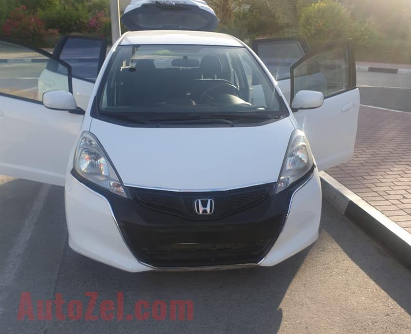 HONDA JAZZ 2013 GCC SPECS FOR SALE 